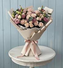 Букет цветов из:  Розы и Лизиантусы в Дубовке