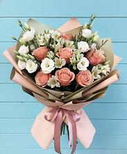 Букет цветов из:  Розы, Альстромерии и Лизиантусы в Дубовке