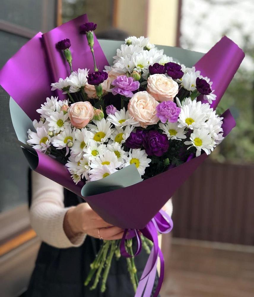 Букет цветов из: Хризантемы, Гвоздики и Розы в Дубовке