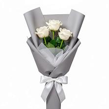 Букет 3 белые розы в Дубовке