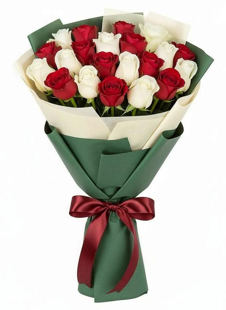 Букет Микс из красных и белых роз в Дубовке