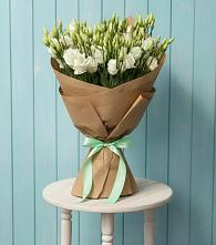 Букет цветов из:  Лизиантусы в Дубовке