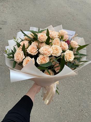 Букет Кремовые розы Латте в Дубовке