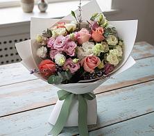 Букет цветов из:  Розы, Лизиантусы и Гвоздики в Дубовке