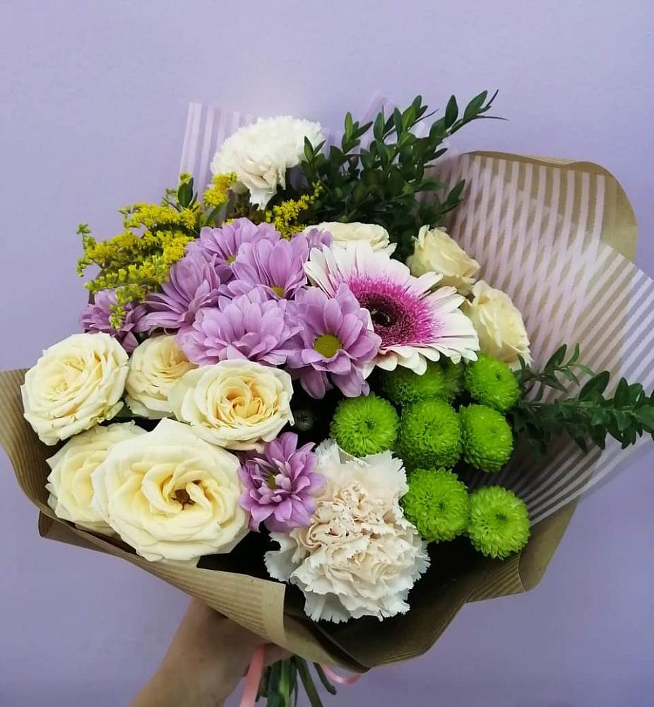 Букет цветов из: Хризантемы, Розы, Гвоздики и Герберы в Дубовке