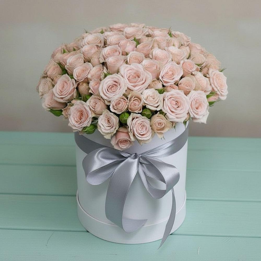 Цветочная композиция из Розы в шляпной коробке в Дубовке